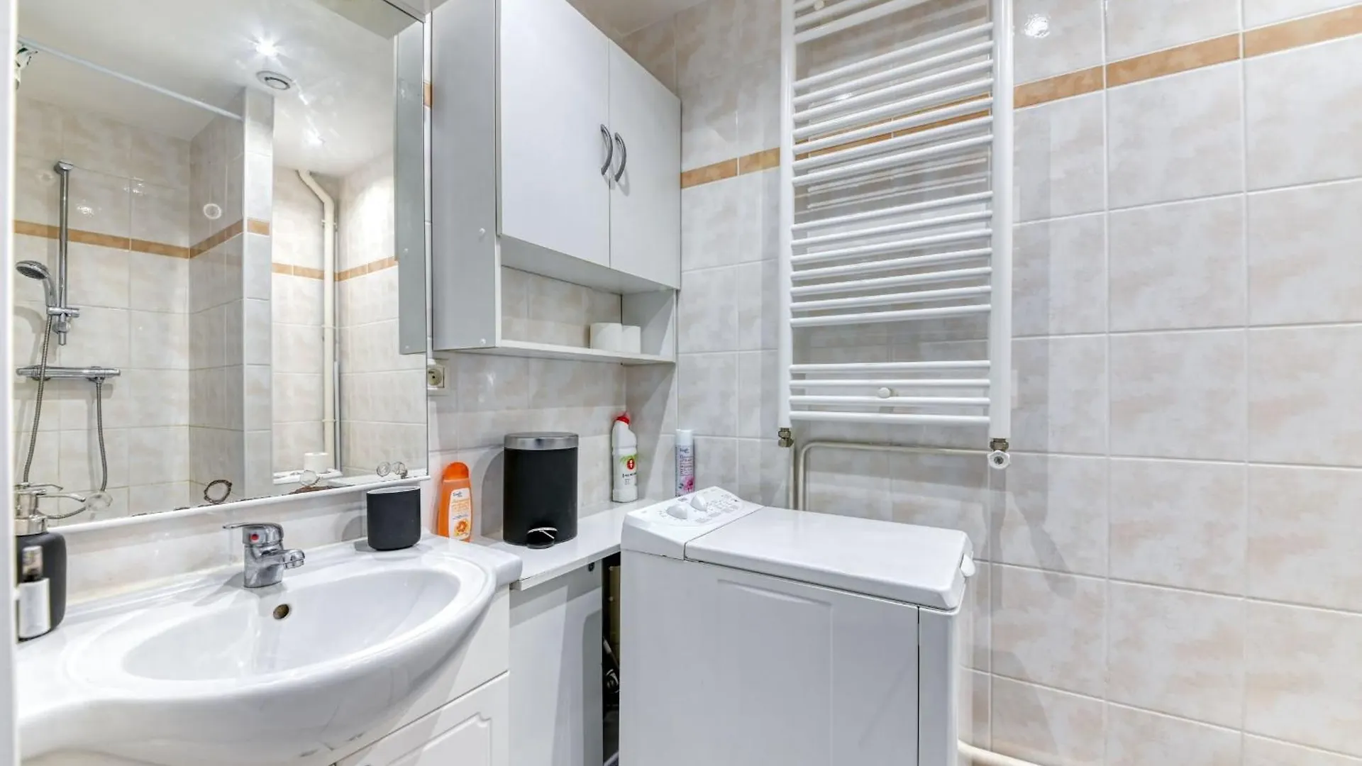Apartment Charming Flat In Villeurbanne Gratte-Ciel France